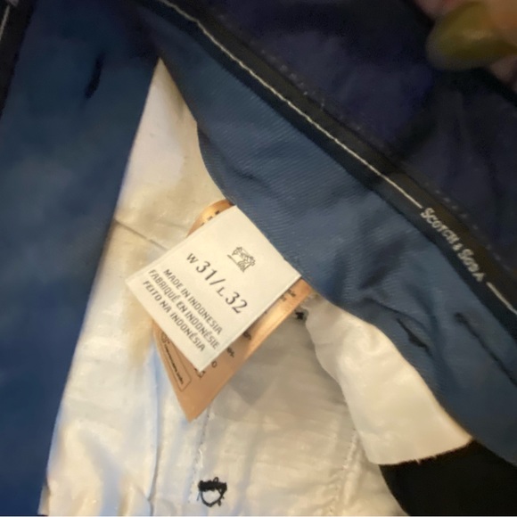 Bundle of 4 scotch and soda and club Monaco men’s slim leg chinos - Picture 6 of 9